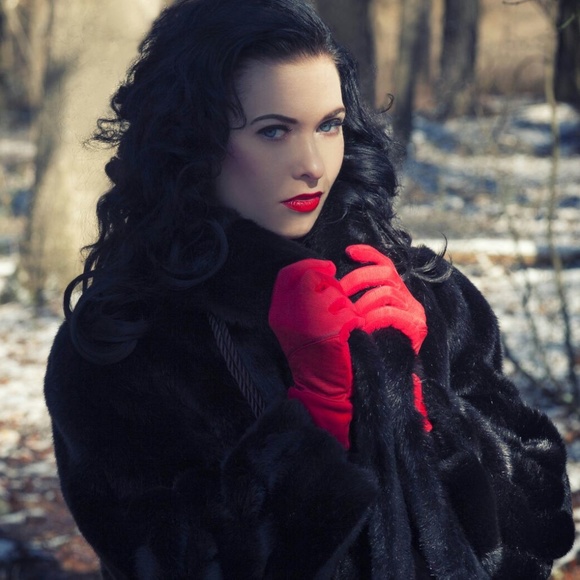 Meet your Posher, Carol - Picture 4 of 8